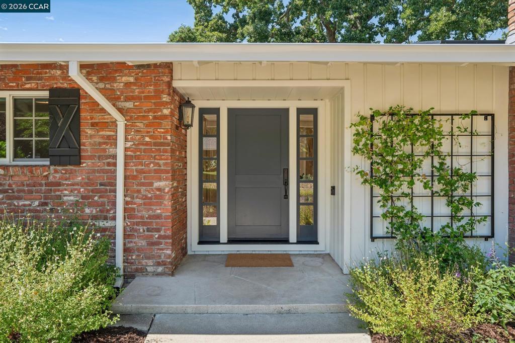 3024 Bradbury Drive
