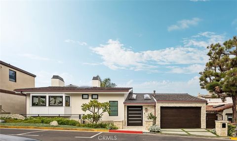 Tiny photo for 32 Emerald Bay, Laguna Beach, CA 92651 (MLS # LG26033481)