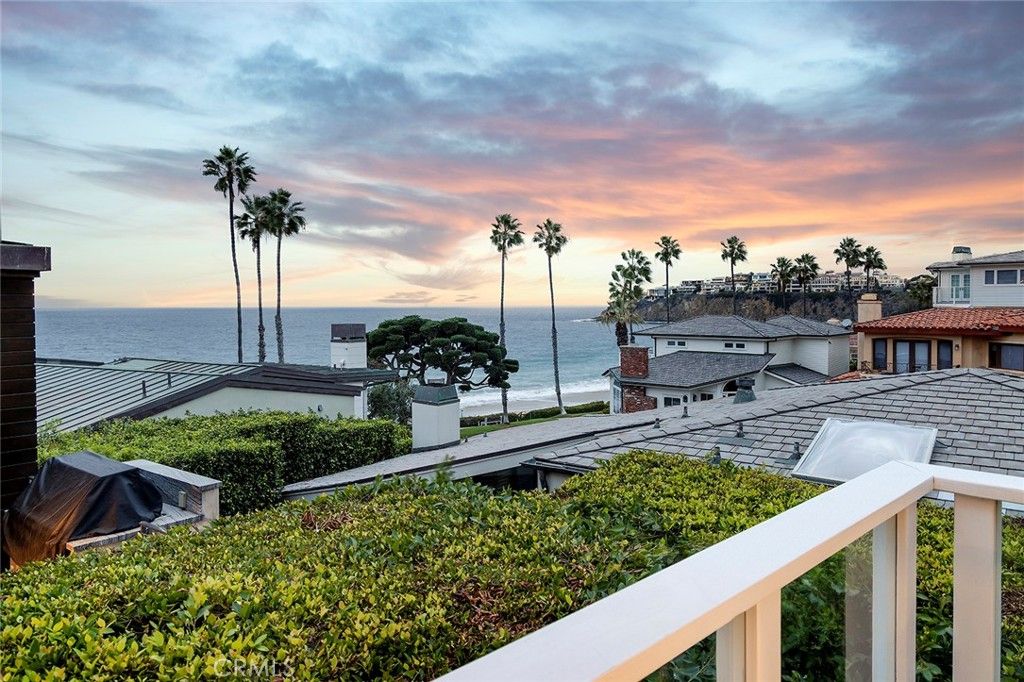 Photo of 32 Emerald Bay, Laguna Beach, CA 92651 (MLS # LG26033481)