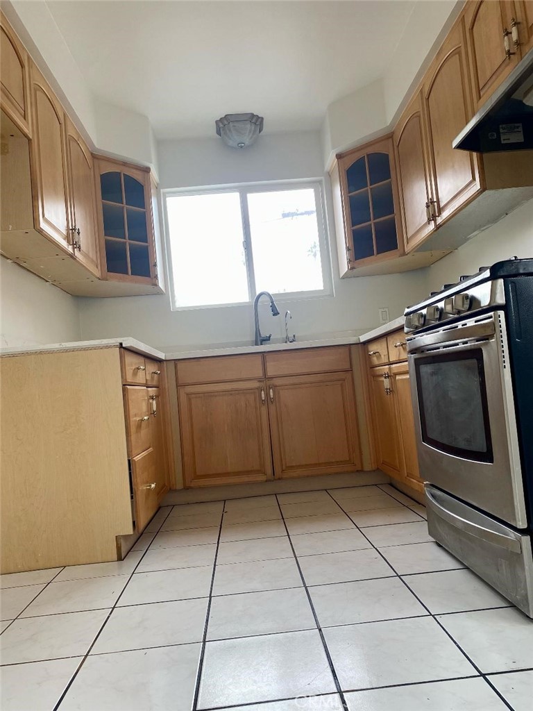 Properties 2 1160 Linden Avenue