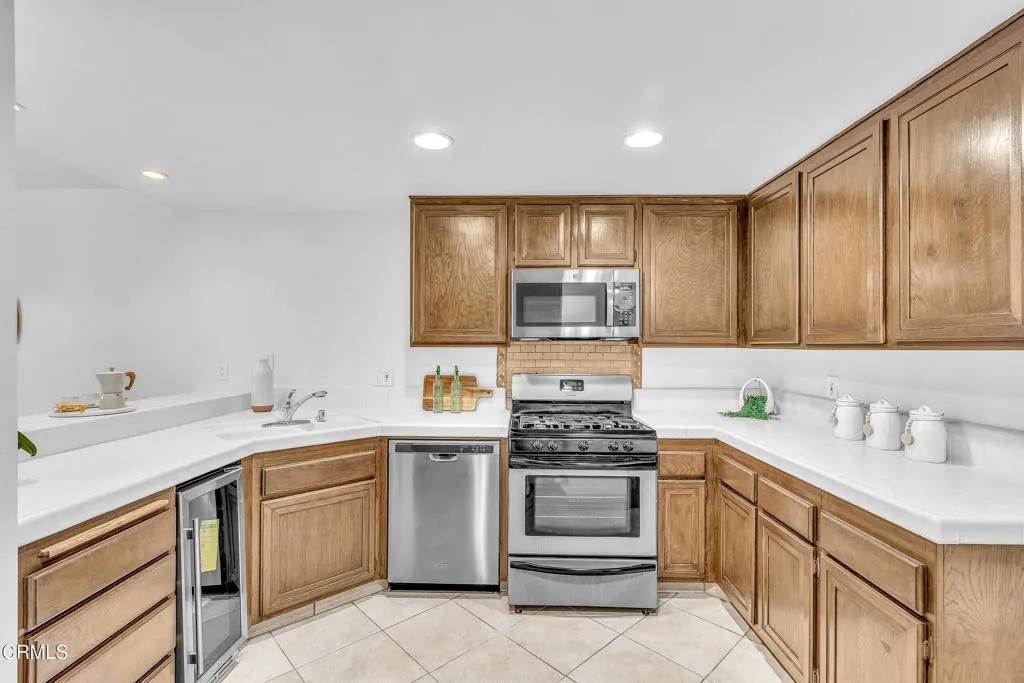 Sierra Madre, California 91024, United States, 3 Bedrooms Bedrooms, ,2 BathroomsBathrooms,Residential,Active,177808