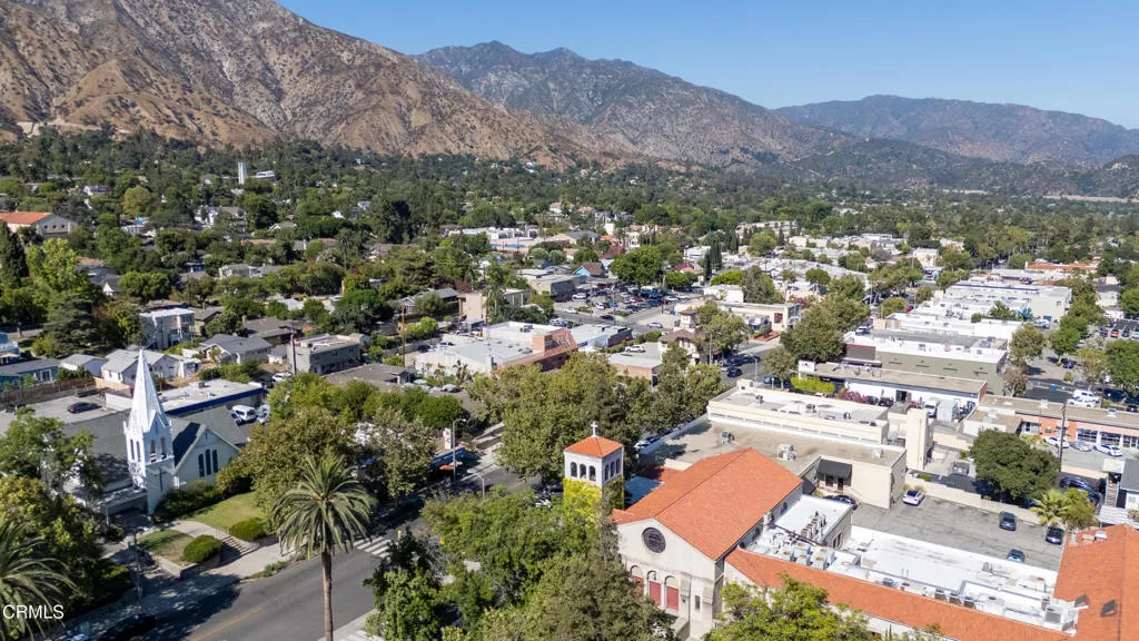 Sierra Madre, California 91024, United States, 3 Bedrooms Bedrooms, ,2 BathroomsBathrooms,Residential,Active,177808