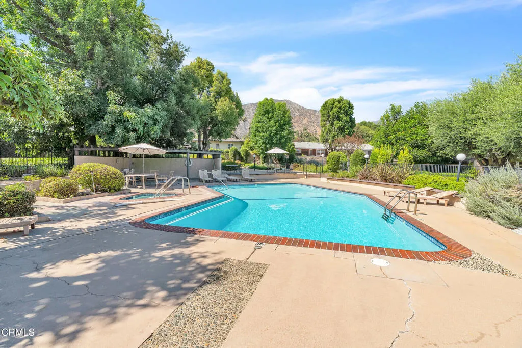 Sierra Madre, California 91024, United States, 3 Bedrooms Bedrooms, ,2 BathroomsBathrooms,Residential,Active,177808