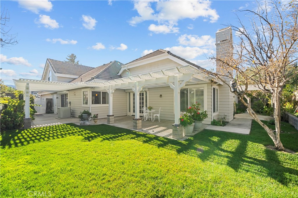 26334 Emerald Dove