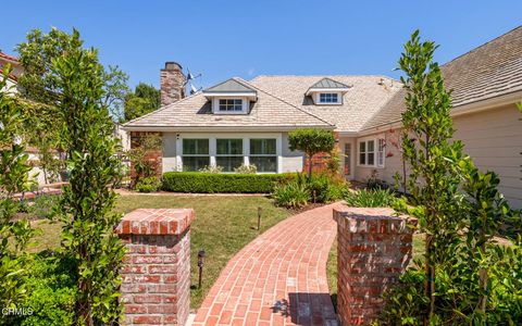 Photo of 2596 Wallingford Drive, Beverly Hills, CA 90210 (MLS # P1-26459)