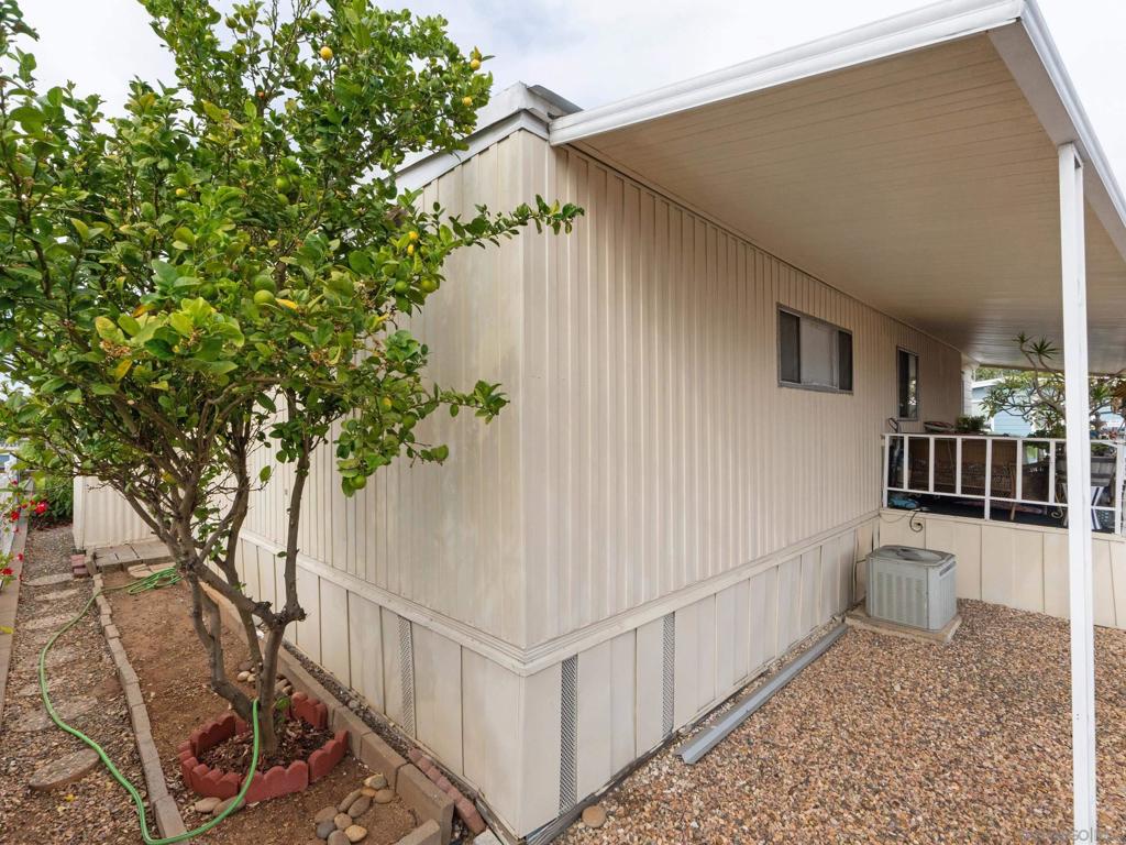 1506 Oak Drive 34