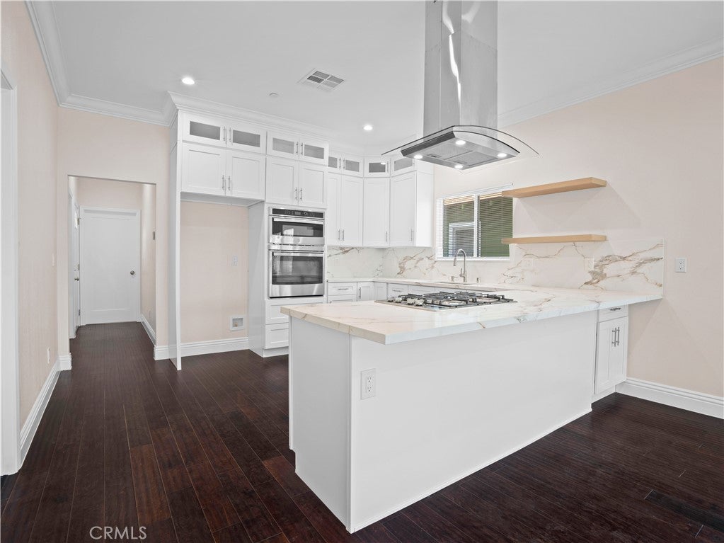 175 E 49th