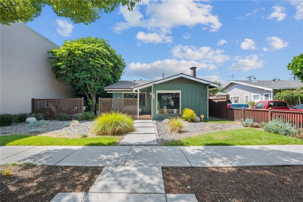 422 W Amerige Avenue