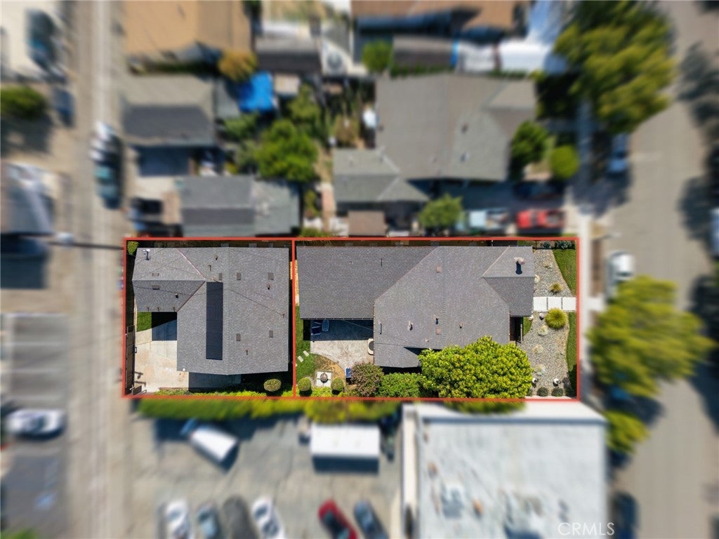 422 W Amerige Avenue