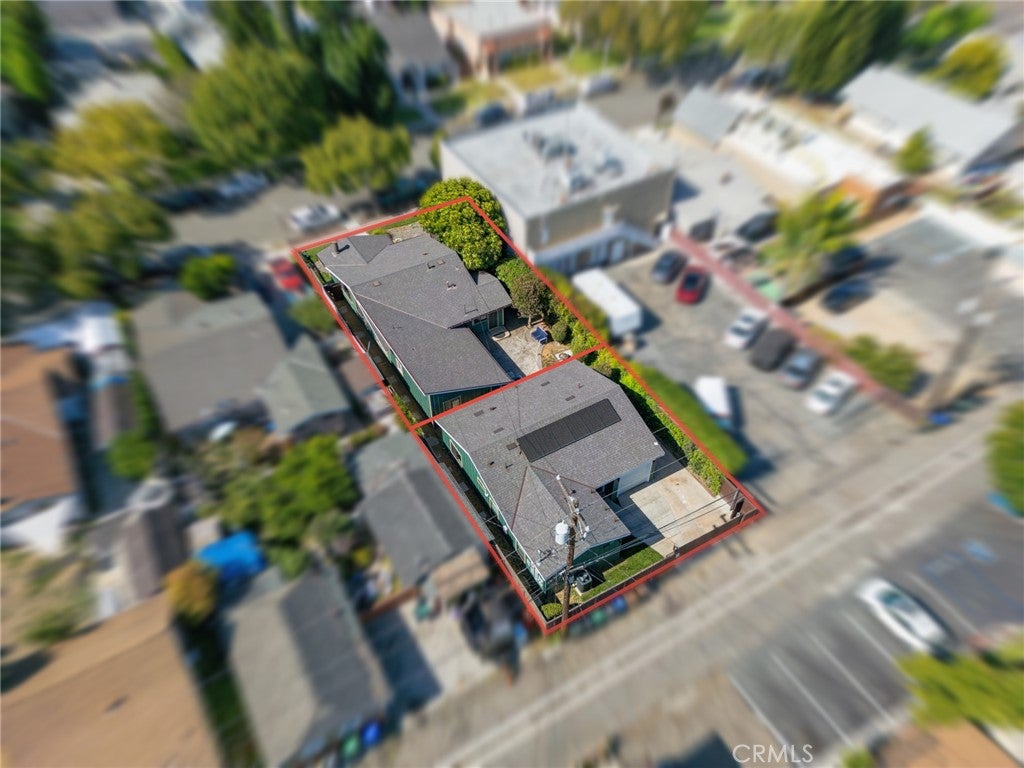422 W Amerige Avenue