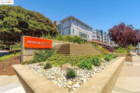Photo of 6400 Christie AVE Ave #3419, Emeryville, CA 94608 (MLS # 41114964)