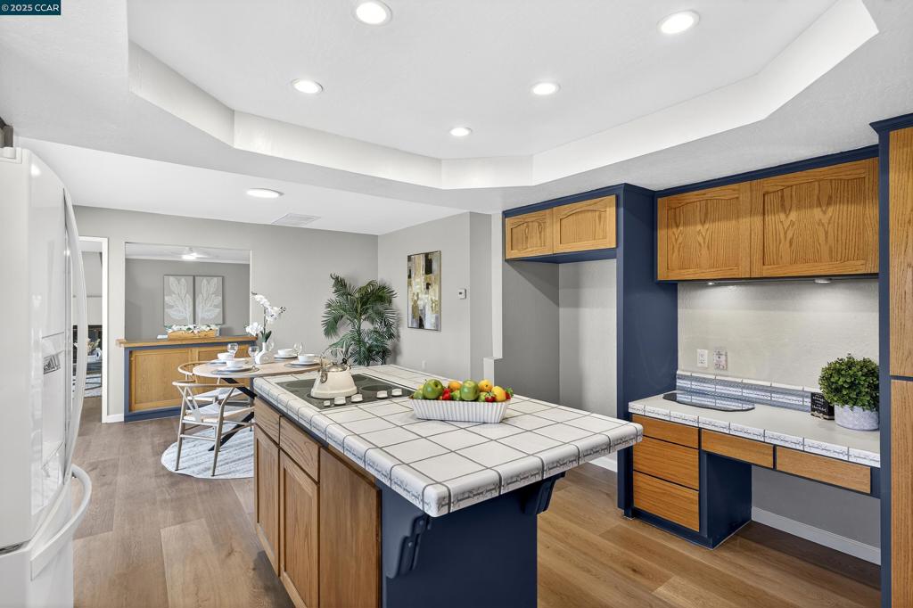 RODEO HILLS - Residential