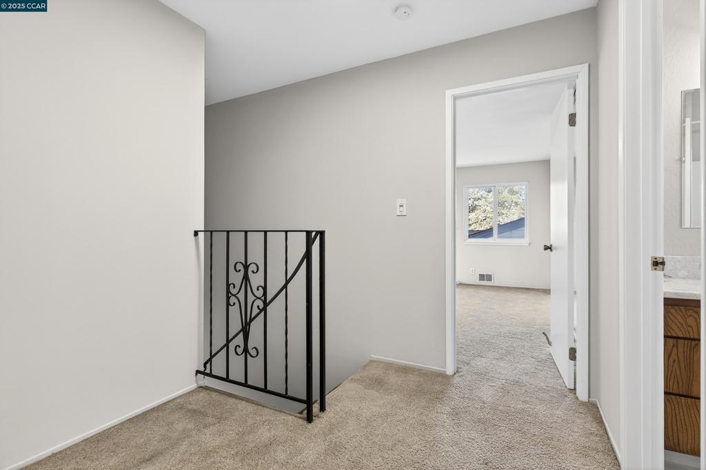 RODEO HILLS - Residential