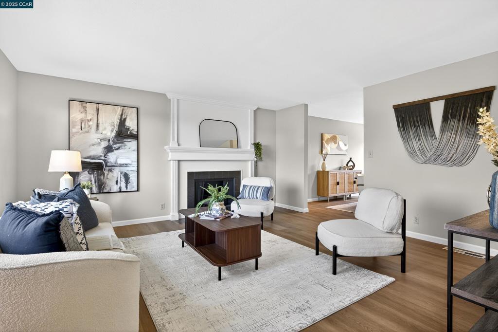 RODEO HILLS - Residential