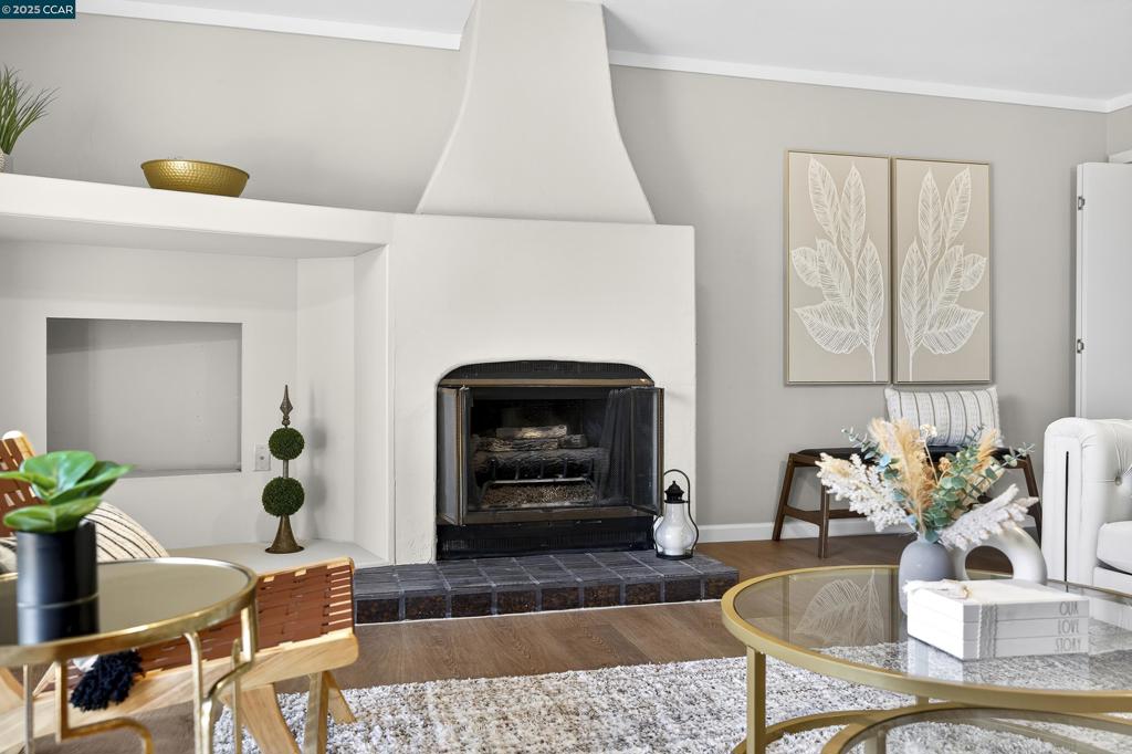 RODEO HILLS - Residential