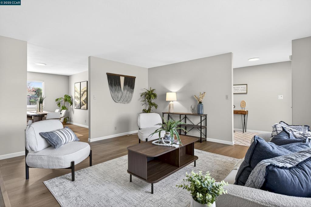 RODEO HILLS - Residential