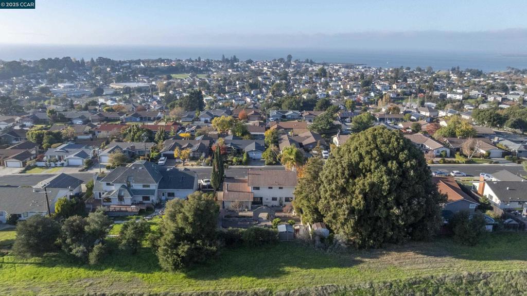 RODEO HILLS - Residential