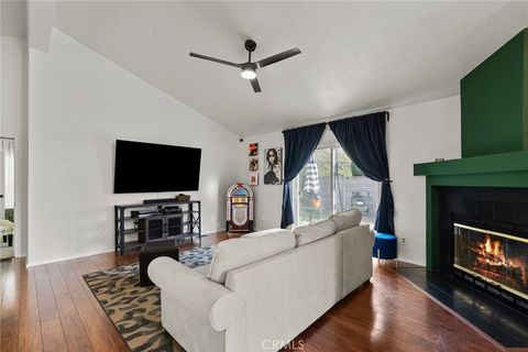 Photo of 20095 Shadow Island Drive, Canyon Country, CA 91351 (MLS # SR26002105)