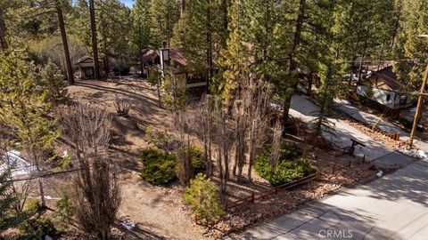 Tiny photo for 268 Olympic Dr, Big Bear Lake, CA 92315 (MLS # IG26049694)