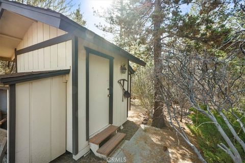 Tiny photo for 268 Olympic Dr, Big Bear Lake, CA 92315 (MLS # IG26049694)