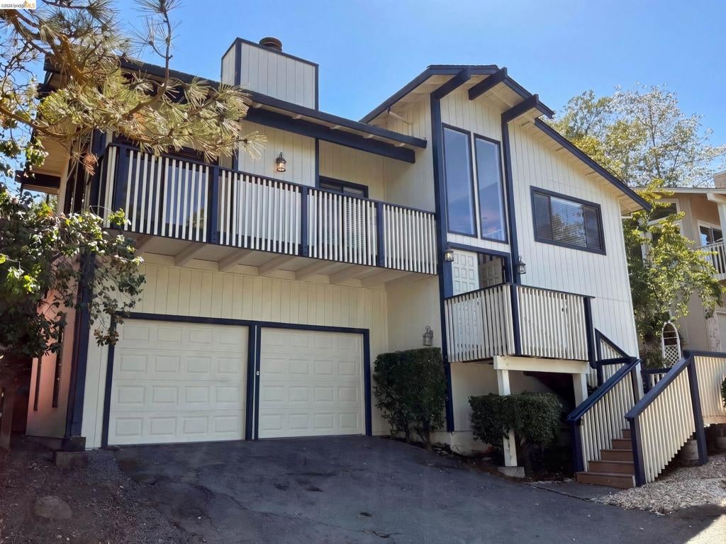 Photo of 2281 Yale St ST, Martinez, CA 94553 (MLS # 41147691)