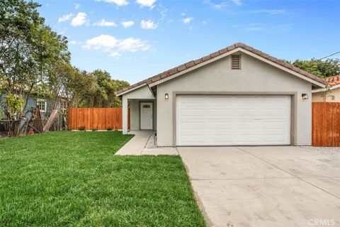 Photo of 1061 Tiajuana Street N, San Bernardino, CA 92411 (MLS # IV25233910)
