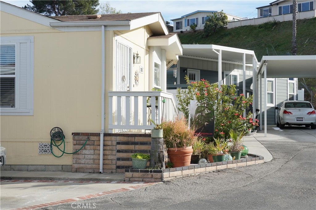 2550 Pacific Coast HWY 111
