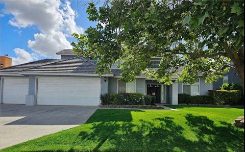 Photo of 13177 Eclipse Ave, Victorville, CA 92392 (MLS # IG26033283)