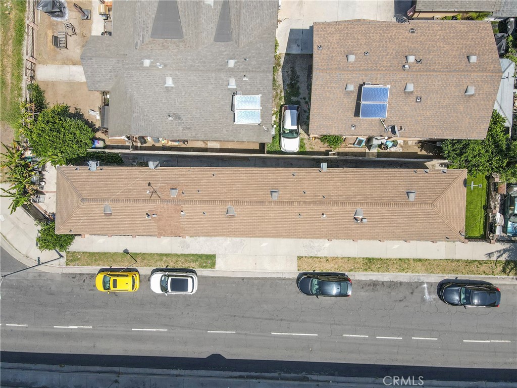 322 W 105th