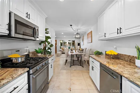 2338 Bunker Hill Way, Costa Mesa, CA 92626 - MLS#: PW26025690