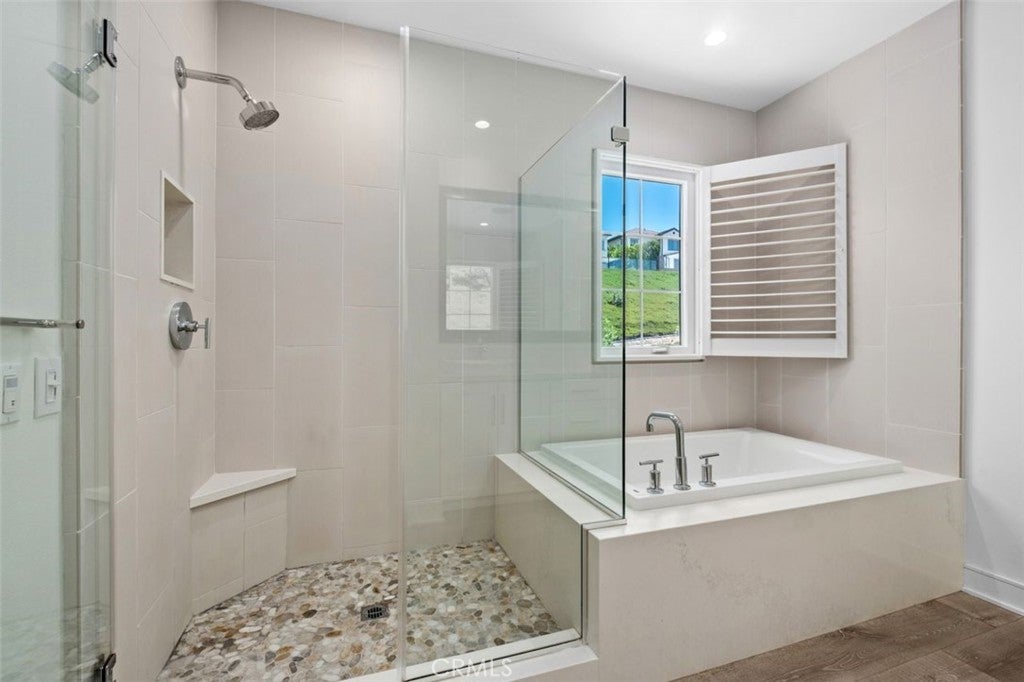 100 Della, Irvine CA 92602 - Photo 30