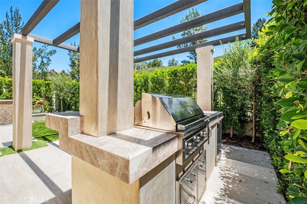 100 Della, Irvine CA 92602 - Photo 24