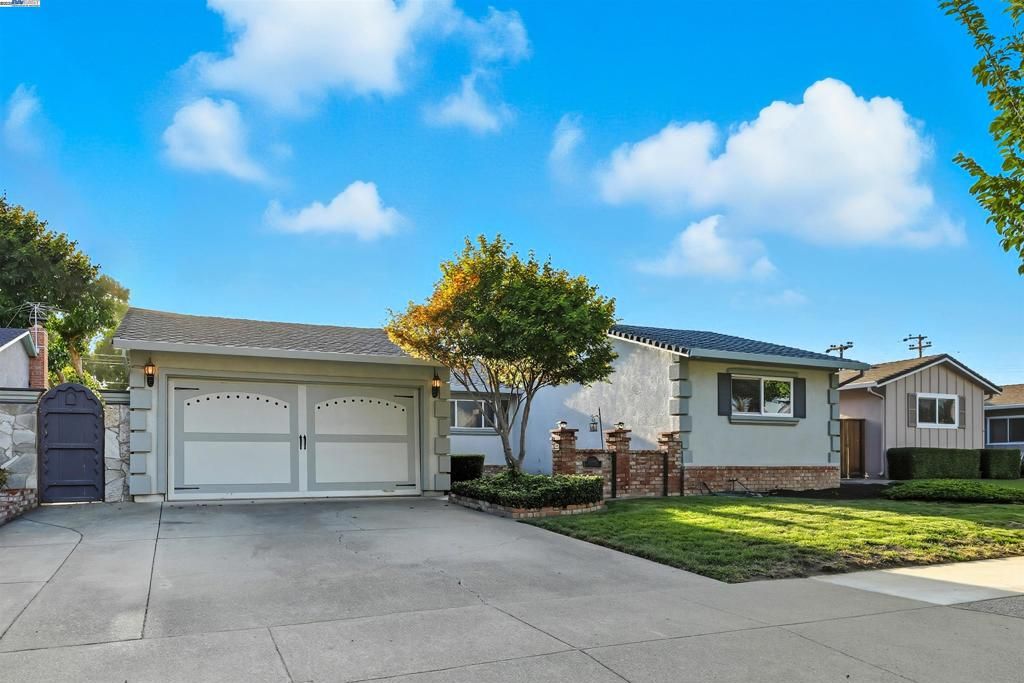 Photo of 37637 Canterbury St St, Fremont, CA 94536 (MLS # 41113630)