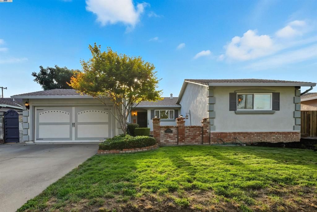 Photo of 37637 Canterbury St St, Fremont, CA 94536 (MLS # 41113630)
