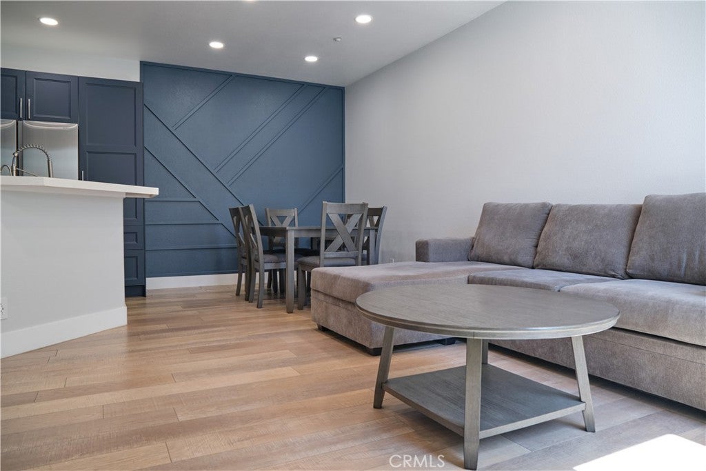 3902 Orangewood