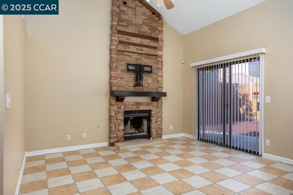 OAKLEY RANCH - Residential