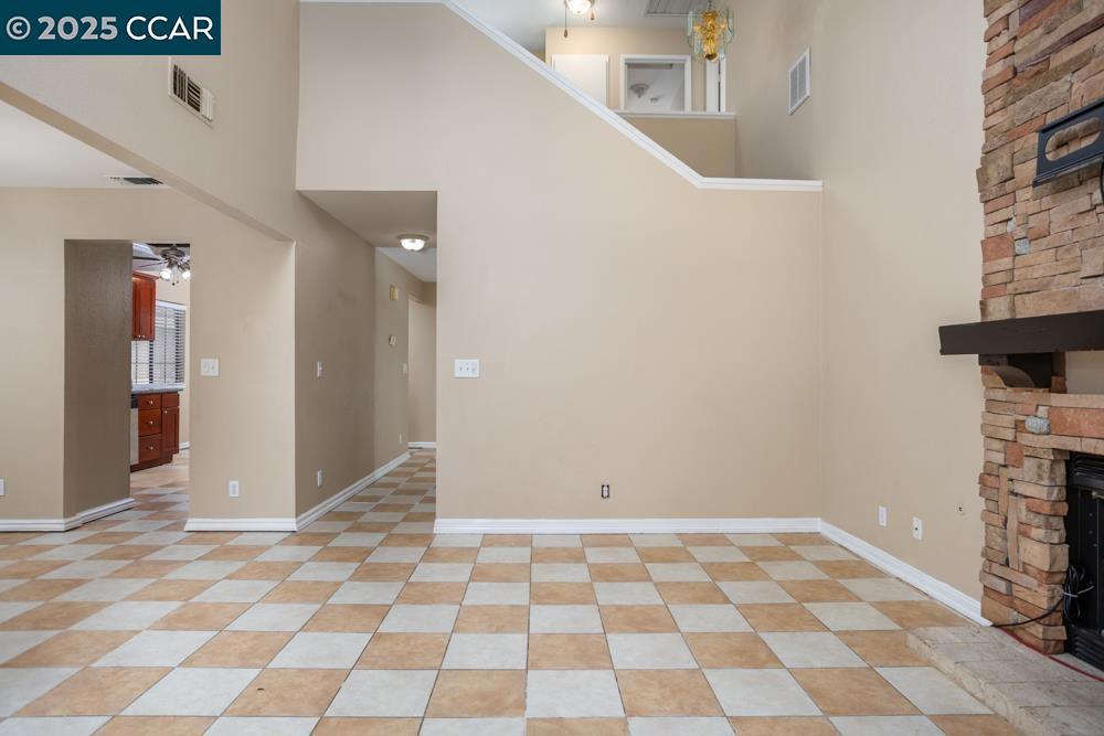 OAKLEY RANCH - Residential