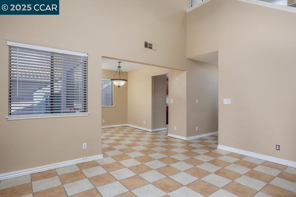 OAKLEY RANCH - Residential