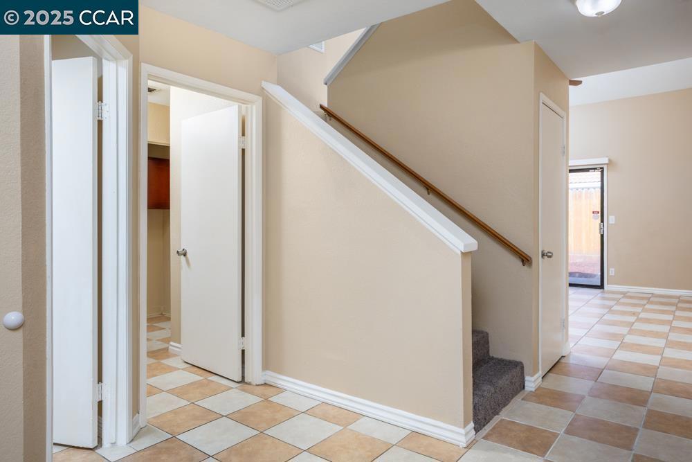 OAKLEY RANCH - Residential