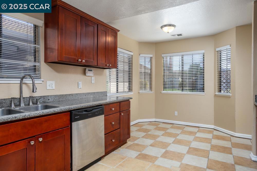 OAKLEY RANCH - Residential