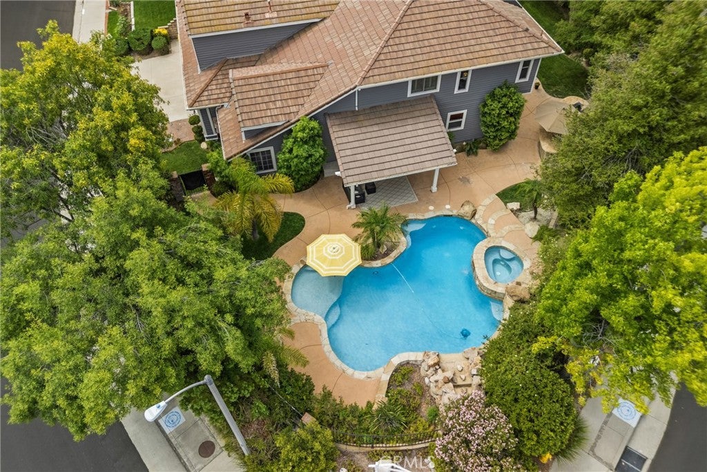 24135 Clearbank