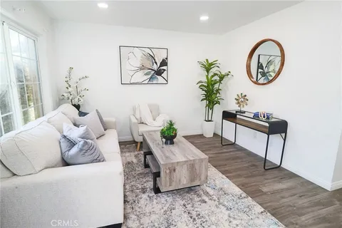 1602 N King Street Unit E1, Santa Ana, CA 92706 - MLS#: OC25217574