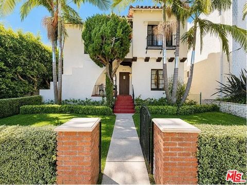 Photo of 854 4th Street #E, Santa Monica, CA 90403 (MLS # 26860369)