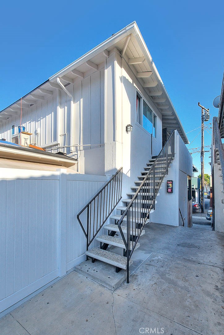 735 James Street
