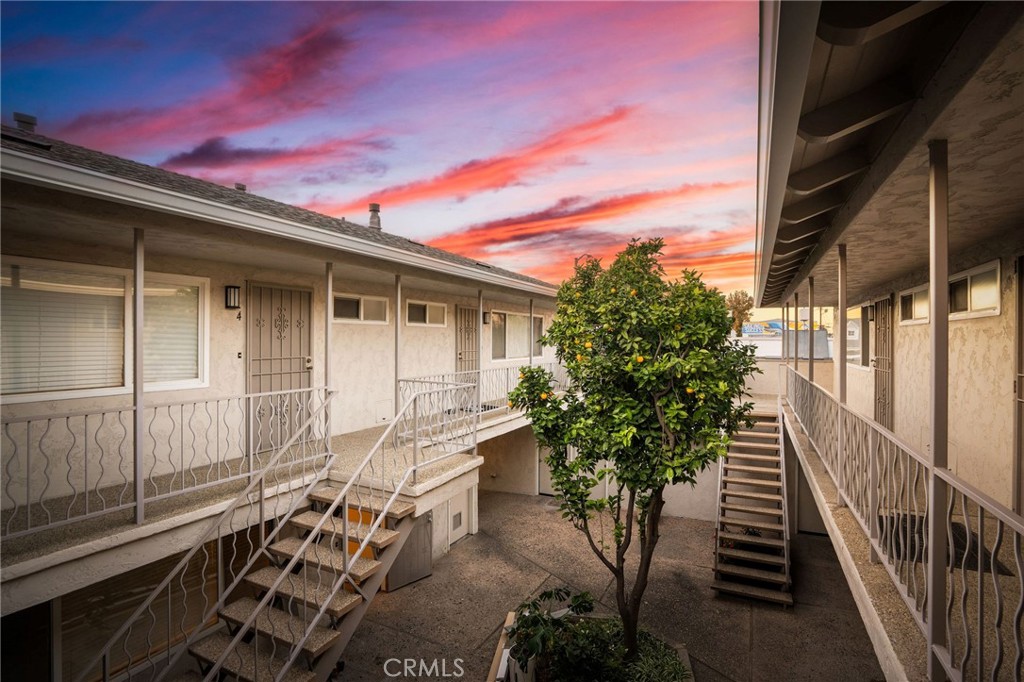 918 S Cabrillo Avenue