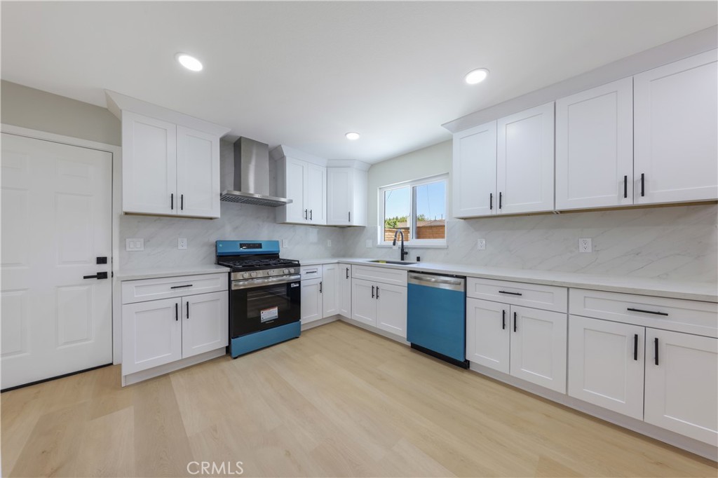 5623 Montgomery