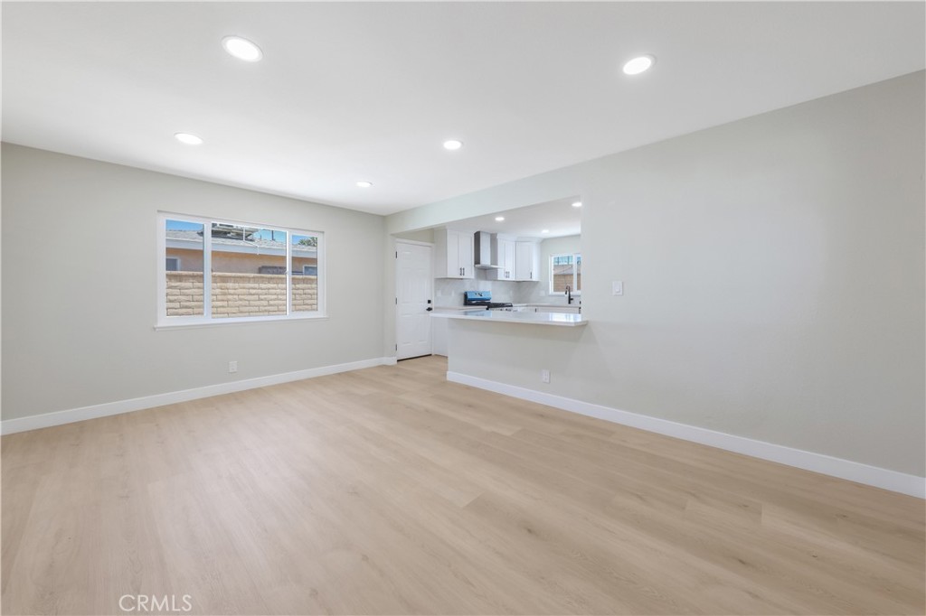 5623 Montgomery