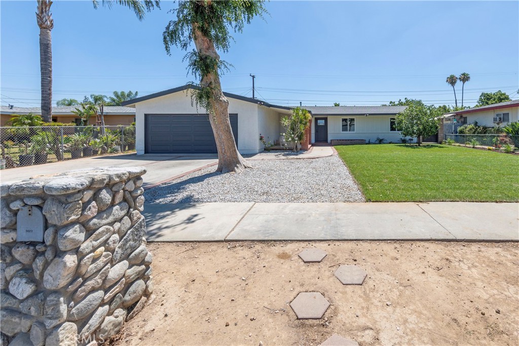 5623 Montgomery