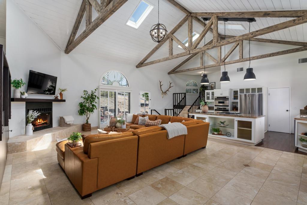 9844 Lorraine Ridge Trail