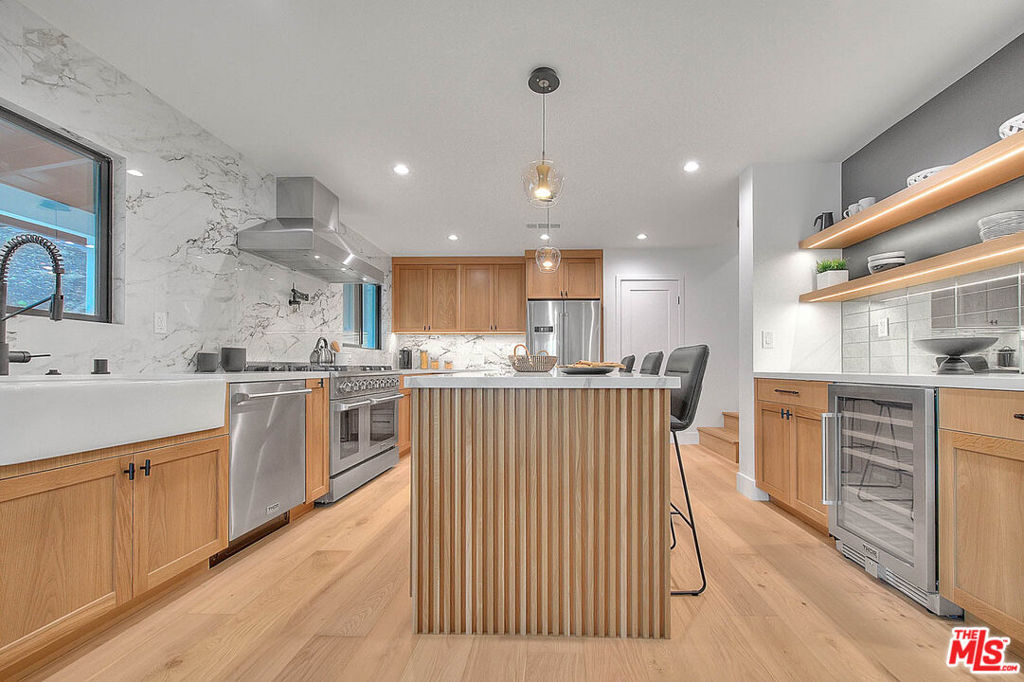 5272 Veronica Street